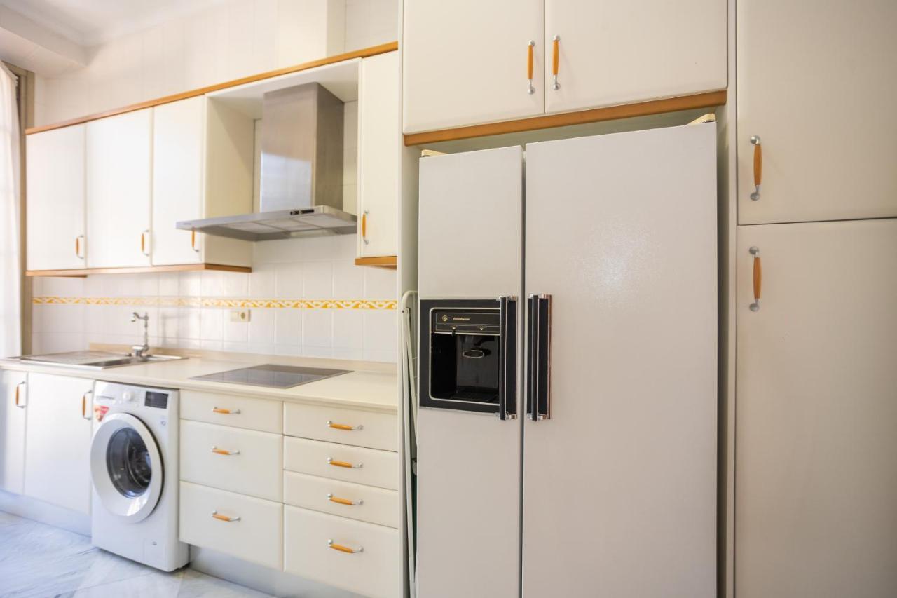 Constitucion Apartment Malaga Exterior photo